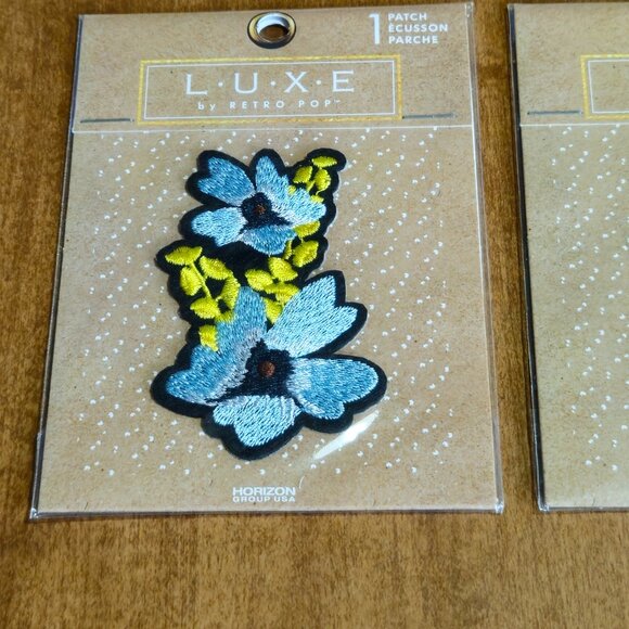 Luxe Patches Flower Applique Retro Lot of 2 Patches - Picture 1 of 7